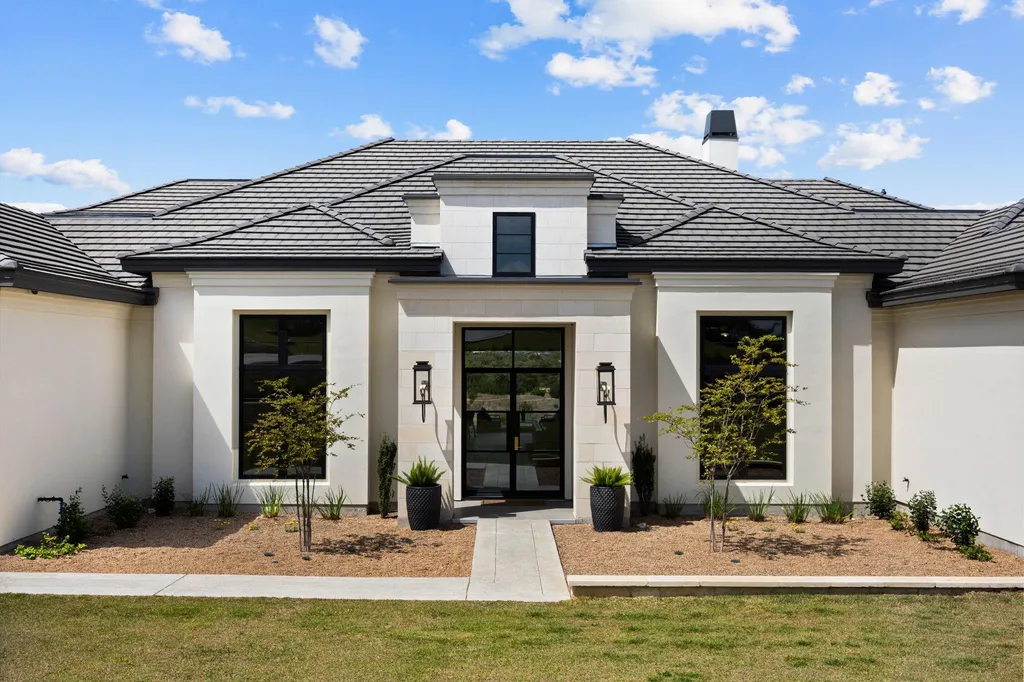 16113 Cool Breeze Cove Austin TX 78738