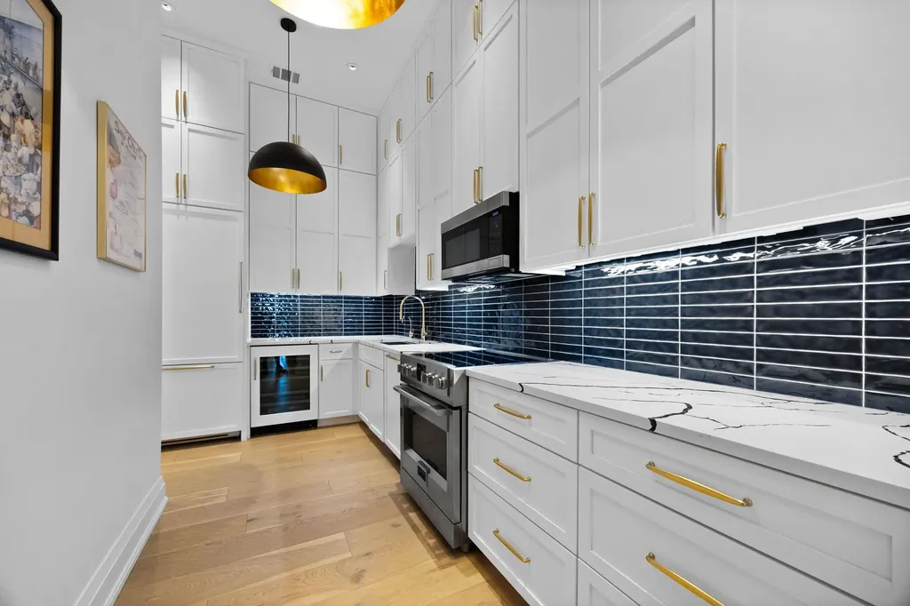 16113 Cool Breeze Cove Austin TX 78738