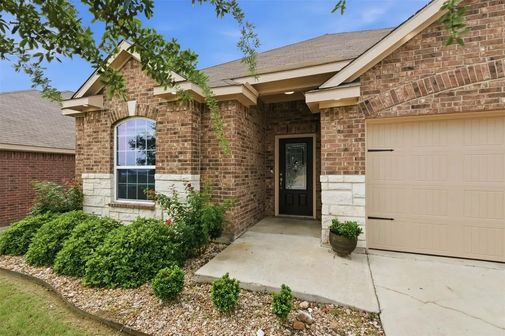 19705 Woodrow Wilson Street Manor TX 78653