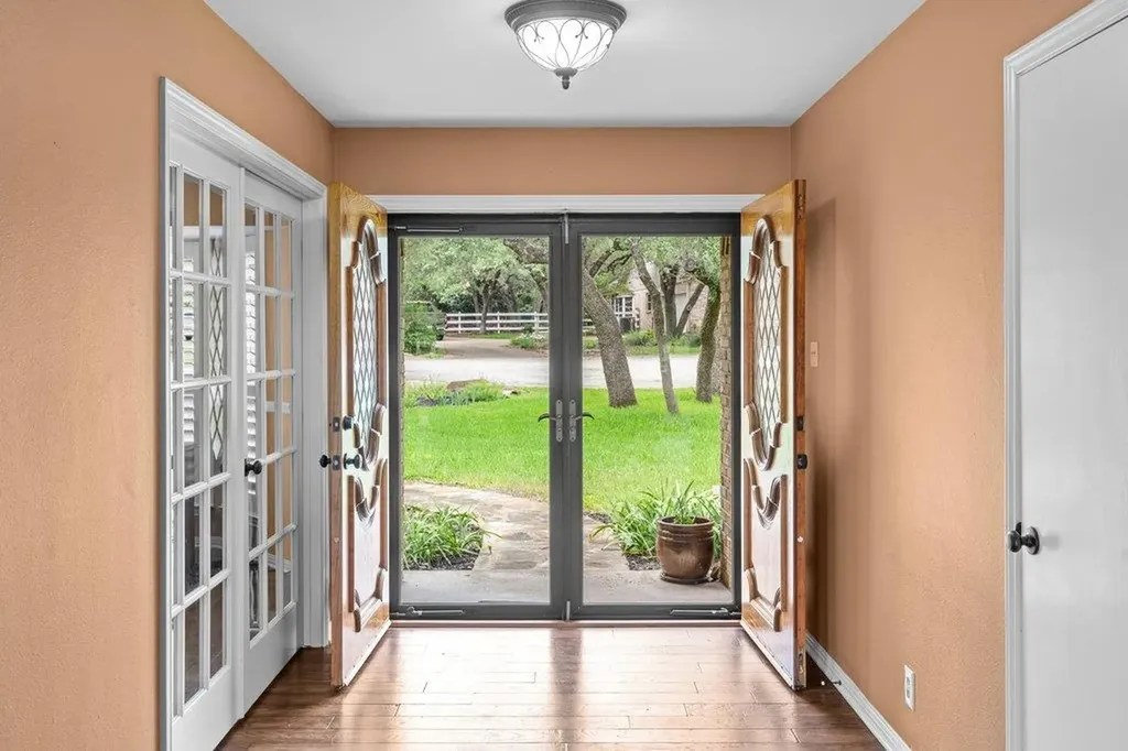 6801 Cactus Crossing Austin TX 78737