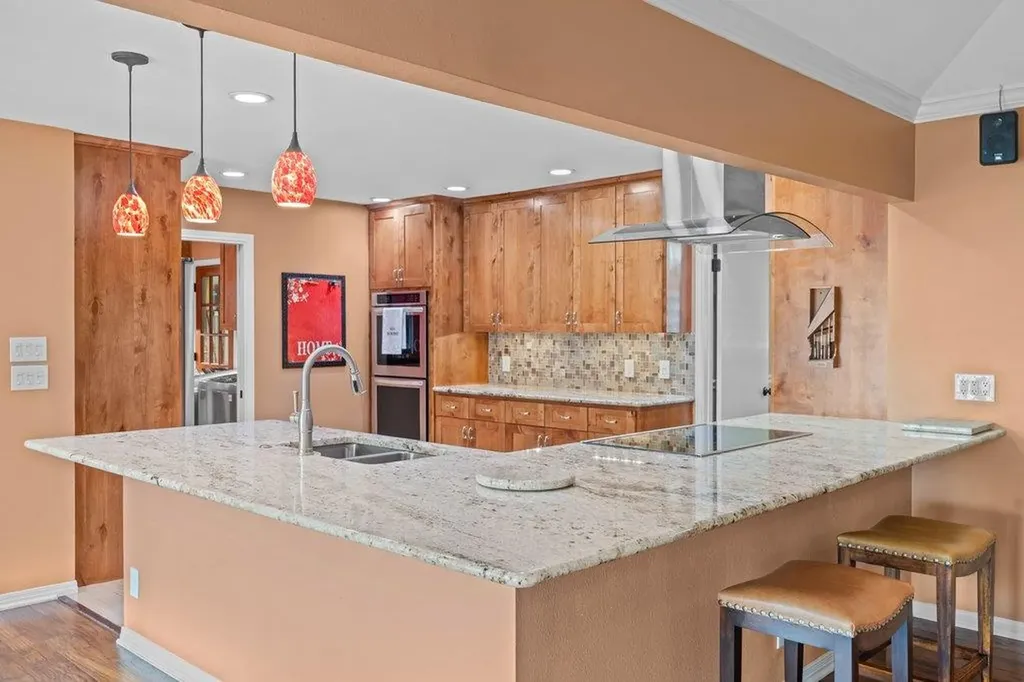 6801 Cactus Crossing Austin TX 78737