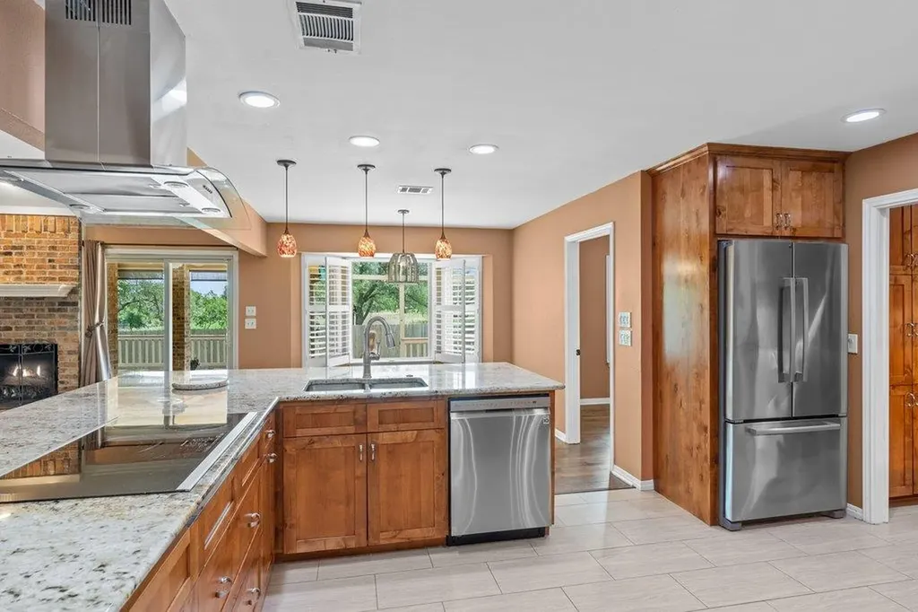 6801 Cactus Crossing Austin TX 78737