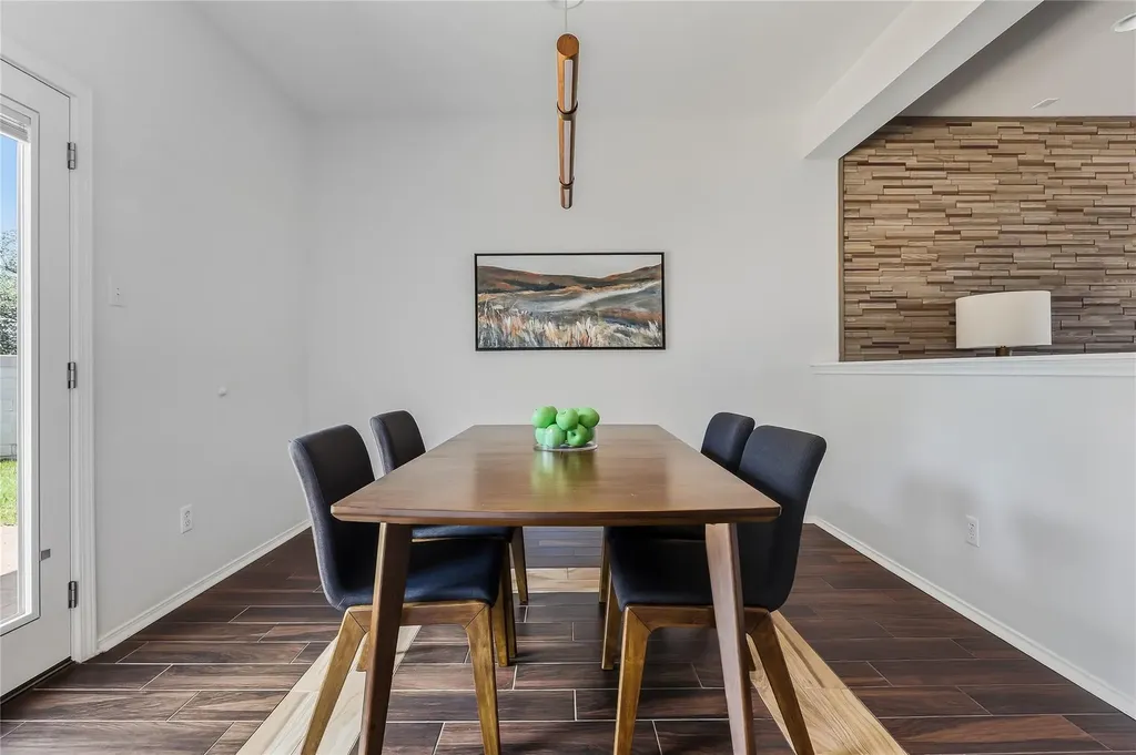 4400 Chickasaw Court Austin TX 78749