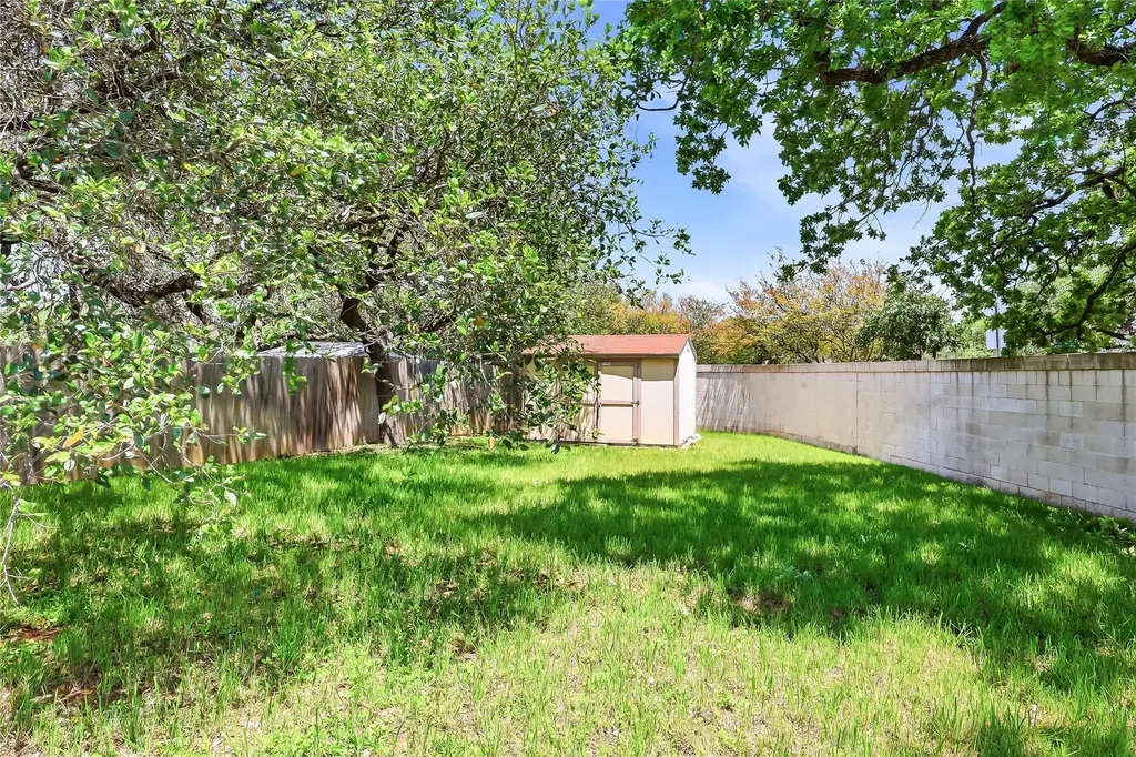 4400 Chickasaw Court Austin TX 78749