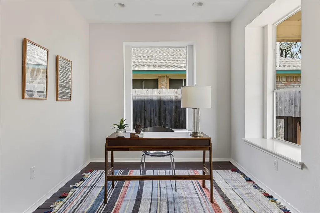 4400 Chickasaw Court Austin TX 78749