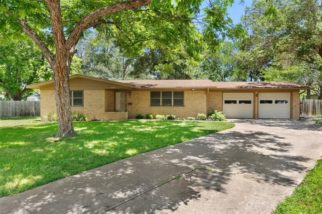 4500 Rim Rock Path Austin TX 78745