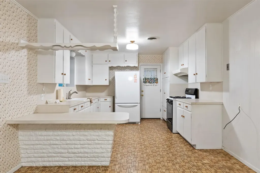 4500 Rim Rock Path Austin TX 78745