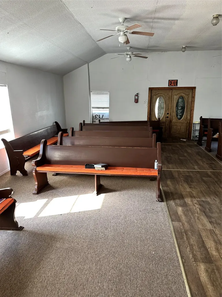 125 2nd Avenue Taylor TX 76574