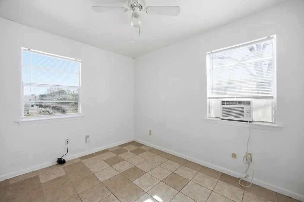202 Forest Street Georgetown TX 78626