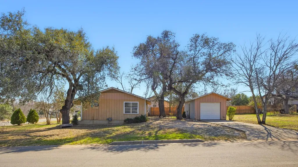202 Forest Street Georgetown TX 78626