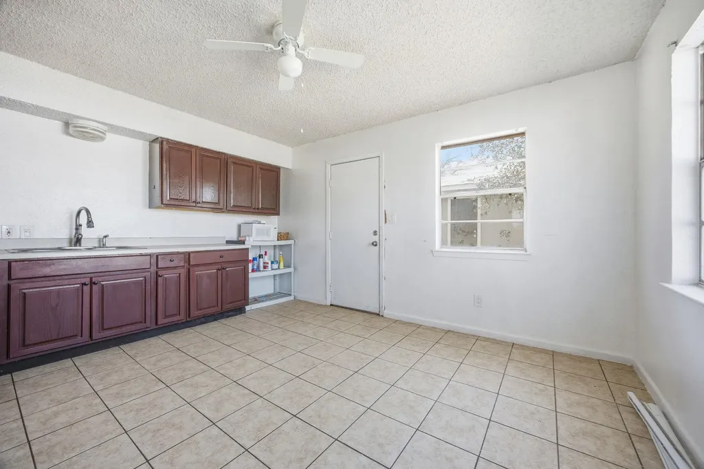 202 Forest Street Georgetown TX 78626