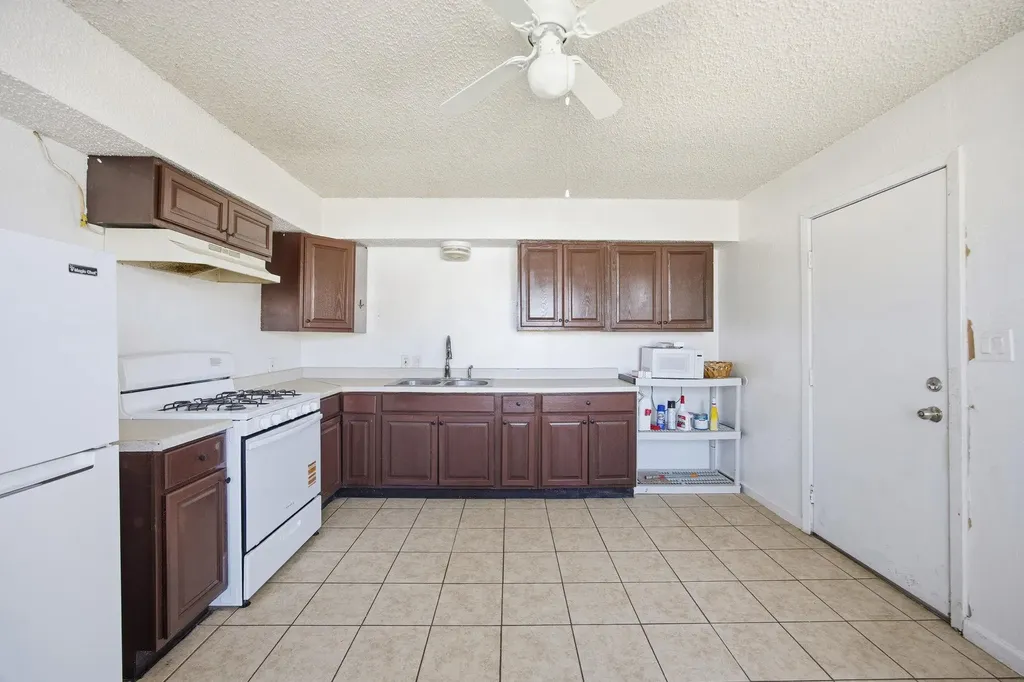 202 Forest Street Georgetown TX 78626