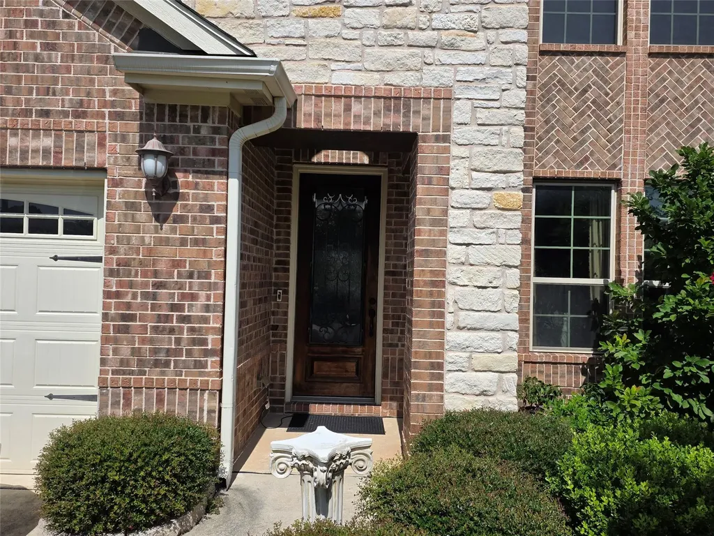 801 Kenney Fort Crossing Round Rock TX 78665