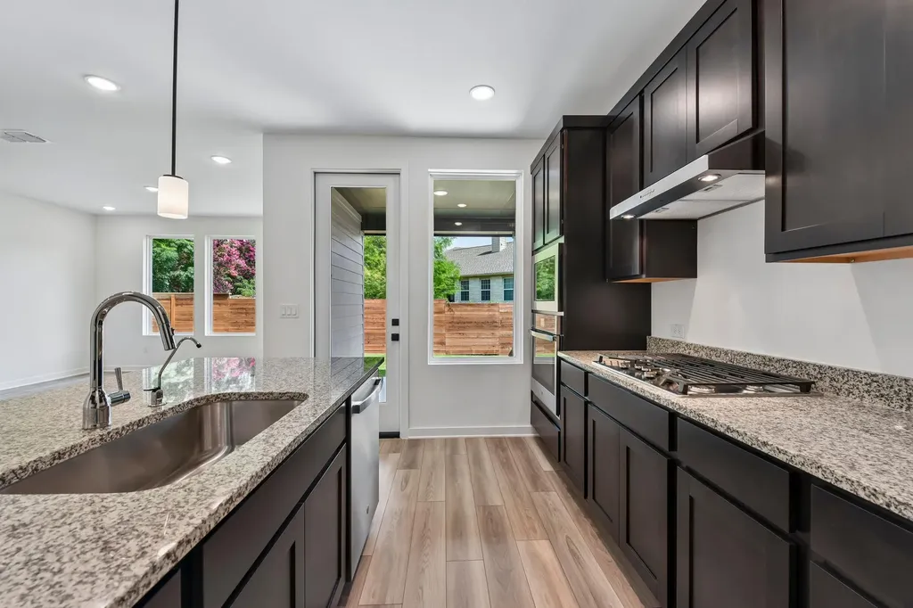 310 Romans Road Kyle TX 78640