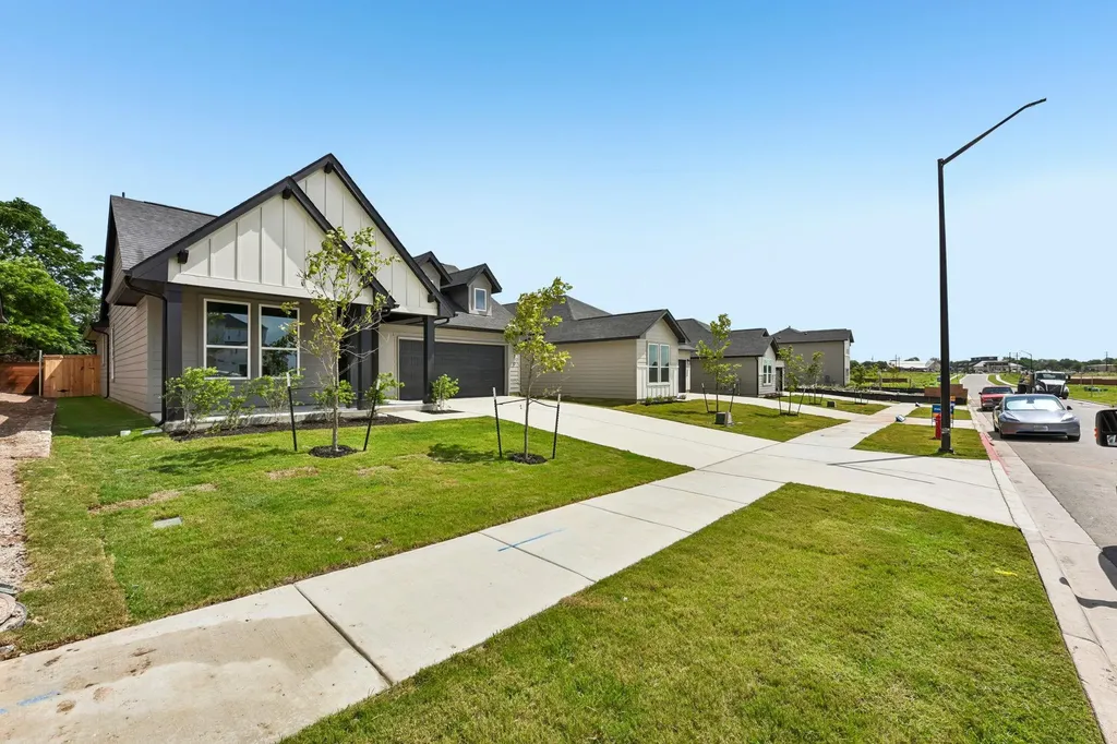 310 Romans Road Kyle TX 78640