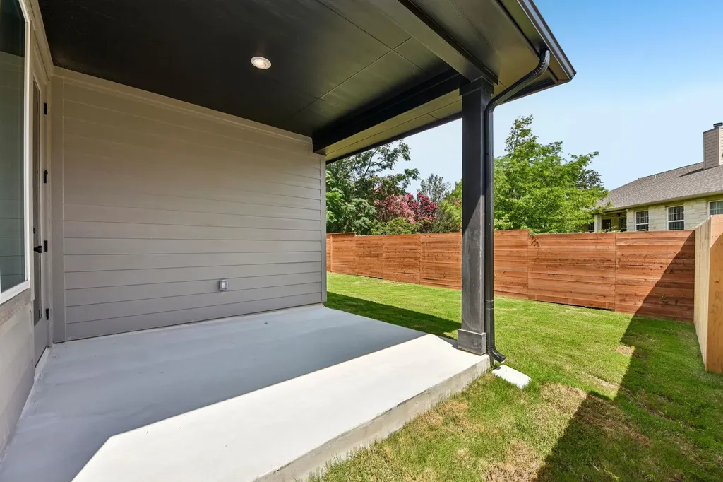 310 Romans Road Kyle TX 78640