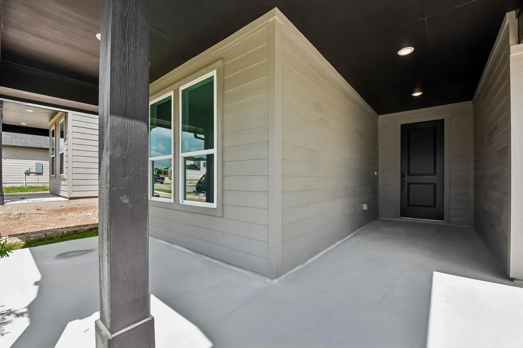 310 Romans Road Kyle TX 78640