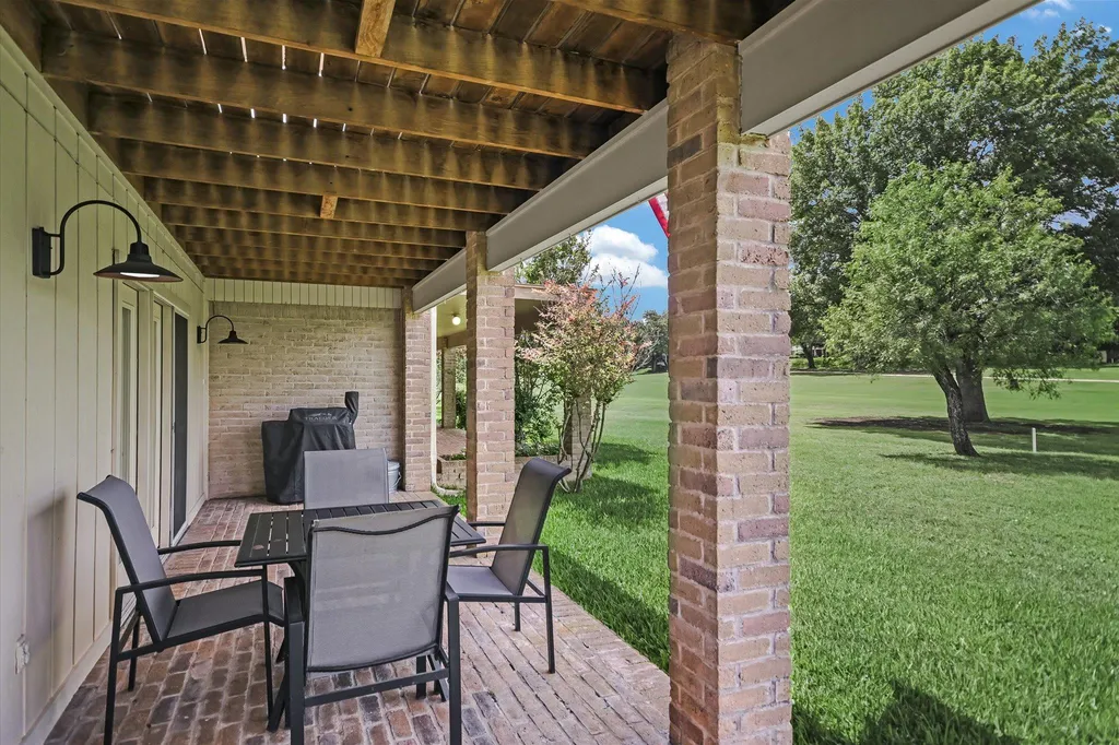11125 Pinehurst Drive Austin TX 78747