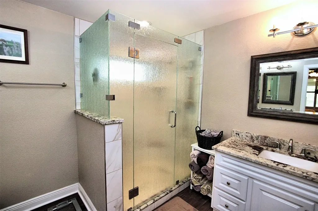 10260 Twin Lake Loop Dripping Springs TX 78620