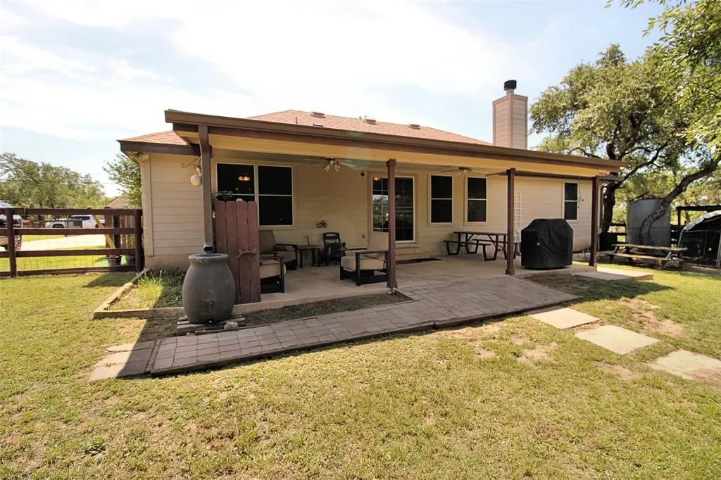 10260 Twin Lake Loop Dripping Springs TX 78620