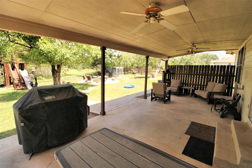 10260 Twin Lake Loop Dripping Springs TX 78620