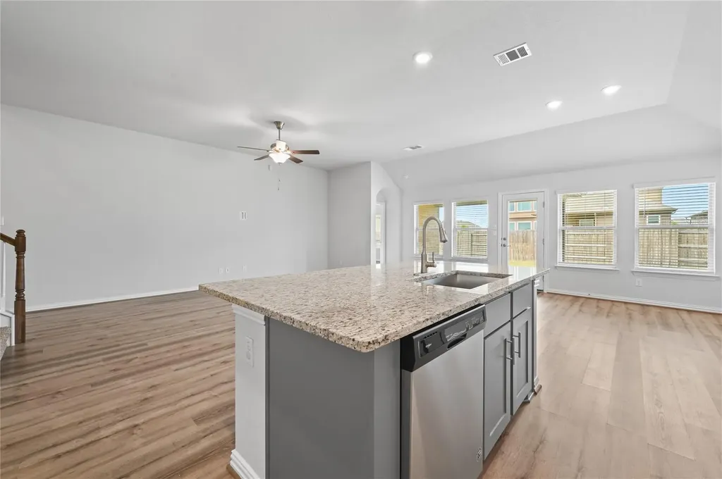 392 Algaroba Loop Buda TX 78610