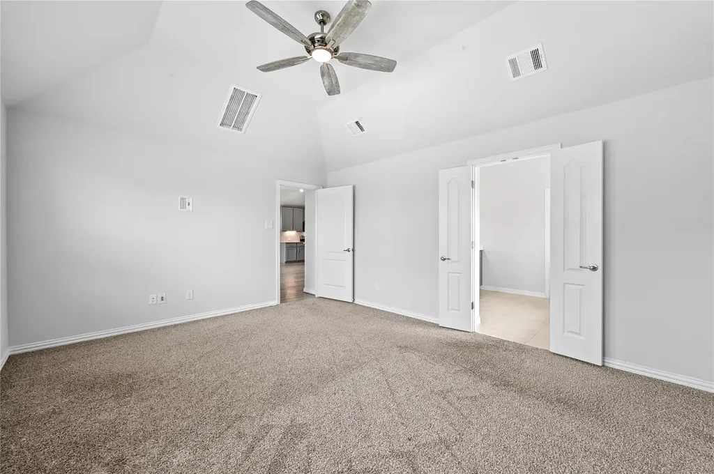 392 Algaroba Loop Buda TX 78610