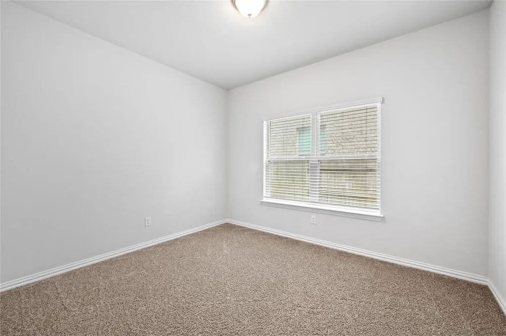 392 Algaroba Loop Buda TX 78610
