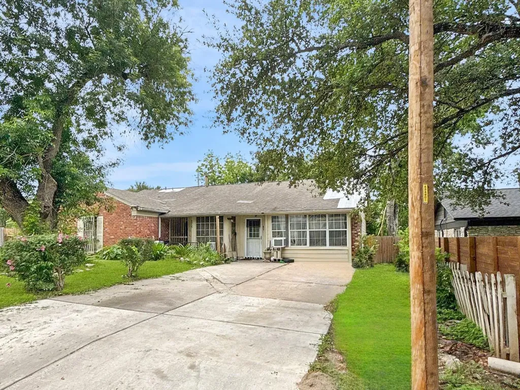5205 Stone Gate Drive Austin TX 78721
