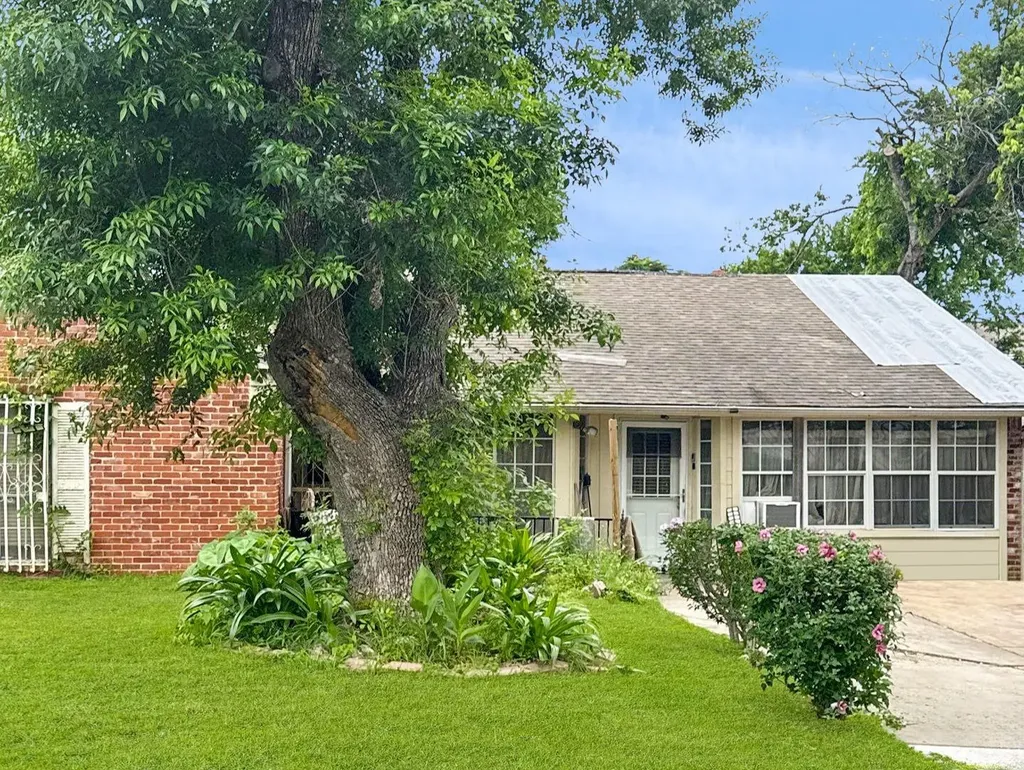 5205 Stone Gate Drive Austin TX 78721