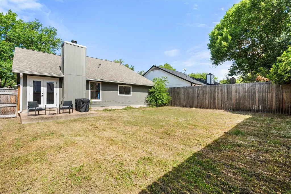 9833 Briar Ridge Drive Austin TX 78748