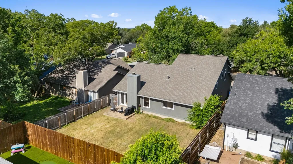 9833 Briar Ridge Drive Austin TX 78748