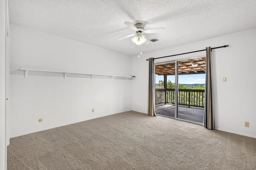 700 Rogart Drive Spicewood TX 78669