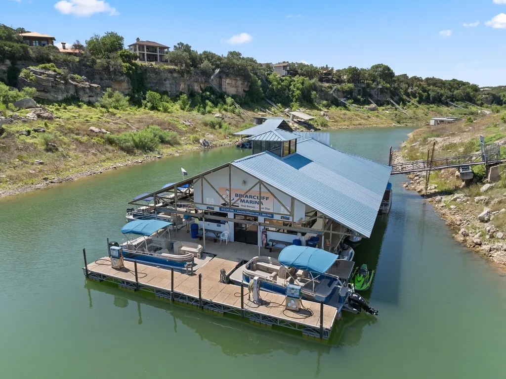 700 Rogart Drive Spicewood TX 78669