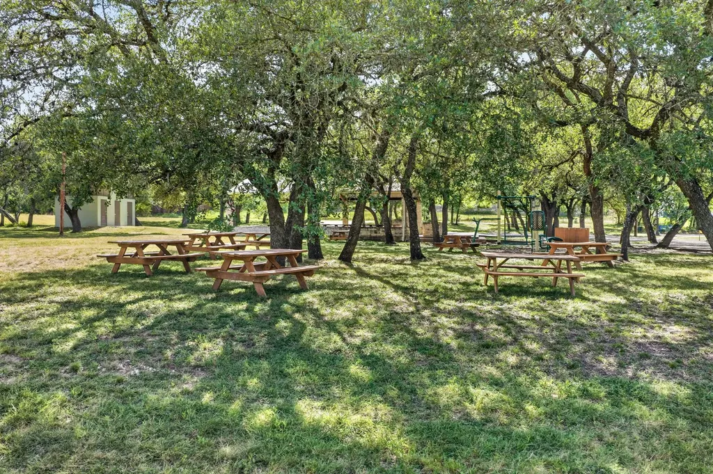 700 Rogart Drive Spicewood TX 78669