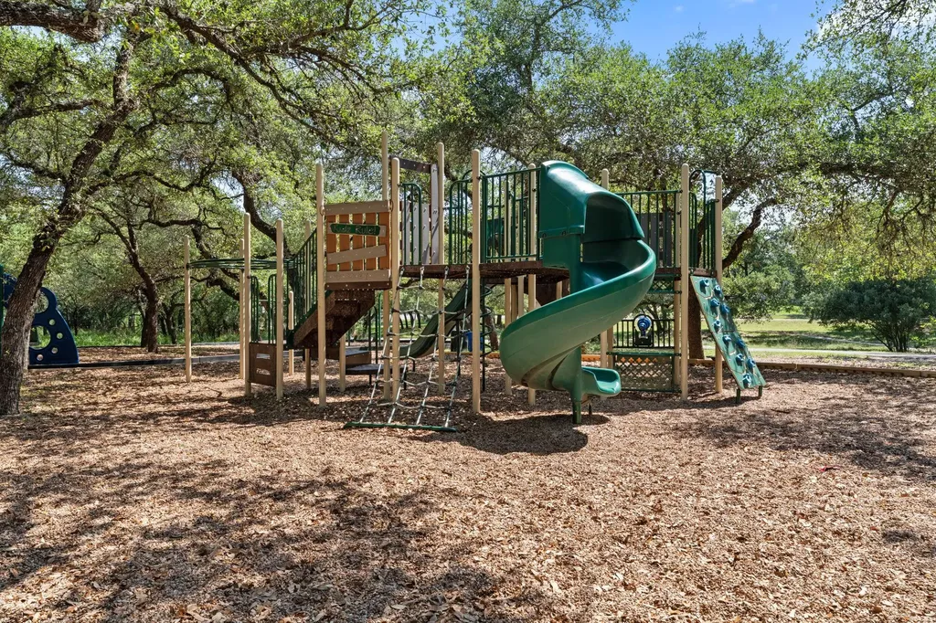 700 Rogart Drive Spicewood TX 78669