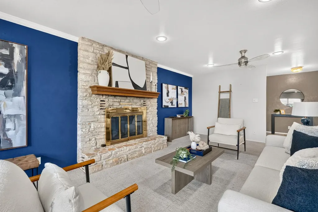 700 Rogart Drive Spicewood TX 78669