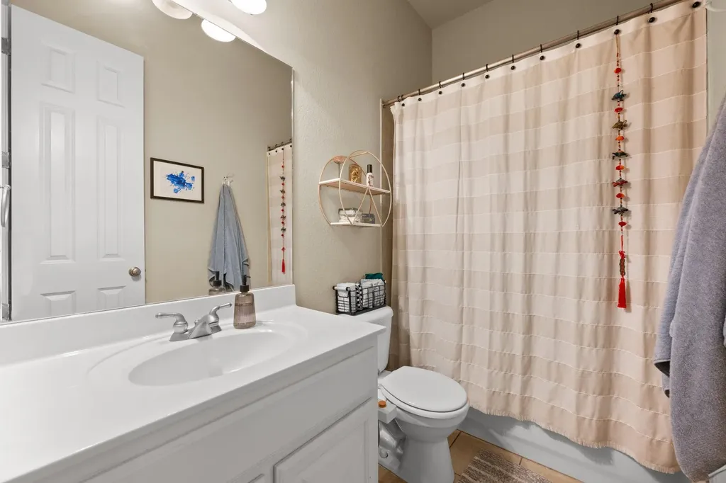 180 Granite Lane Austin TX 78737