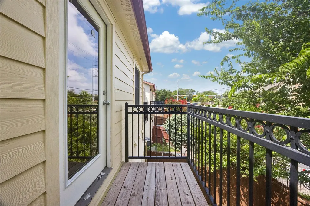 6900 E Riverside Drive Austin TX 78741