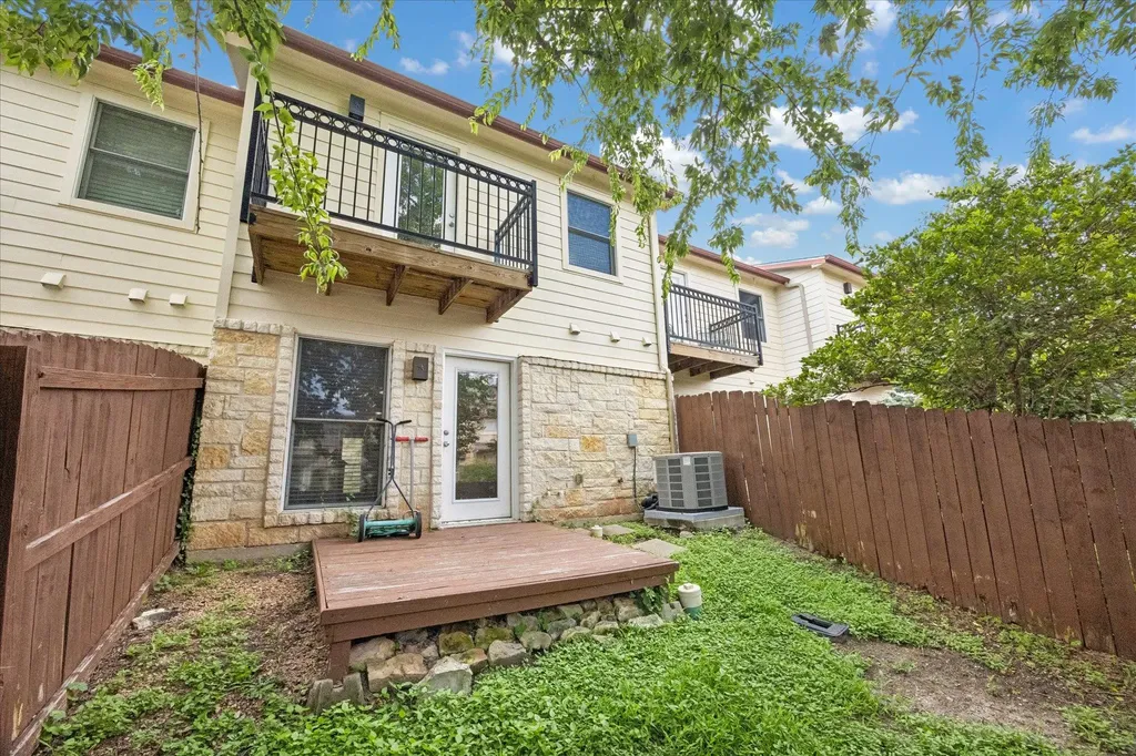 6900 E Riverside Drive Austin TX 78741