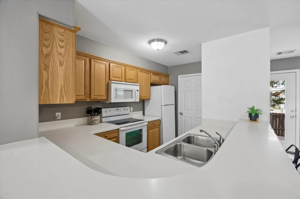 6900 E Riverside Drive Austin TX 78741