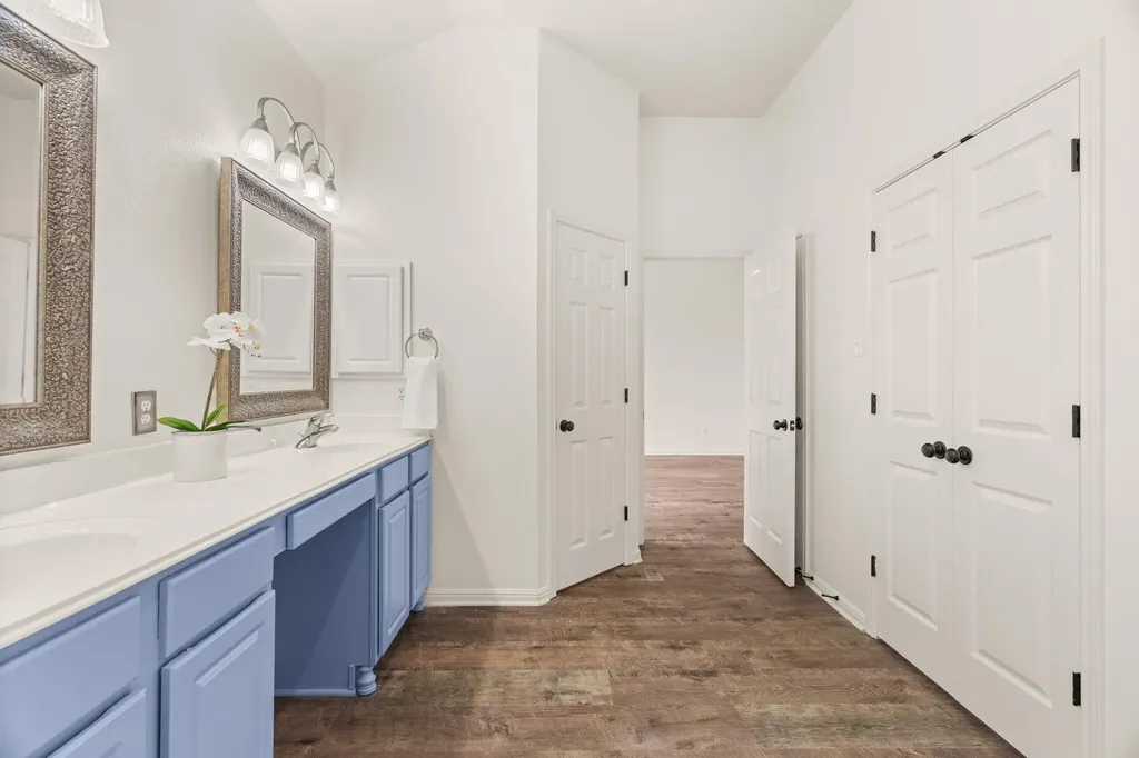 6409 Salcon Cliff Drive Austin TX 78749