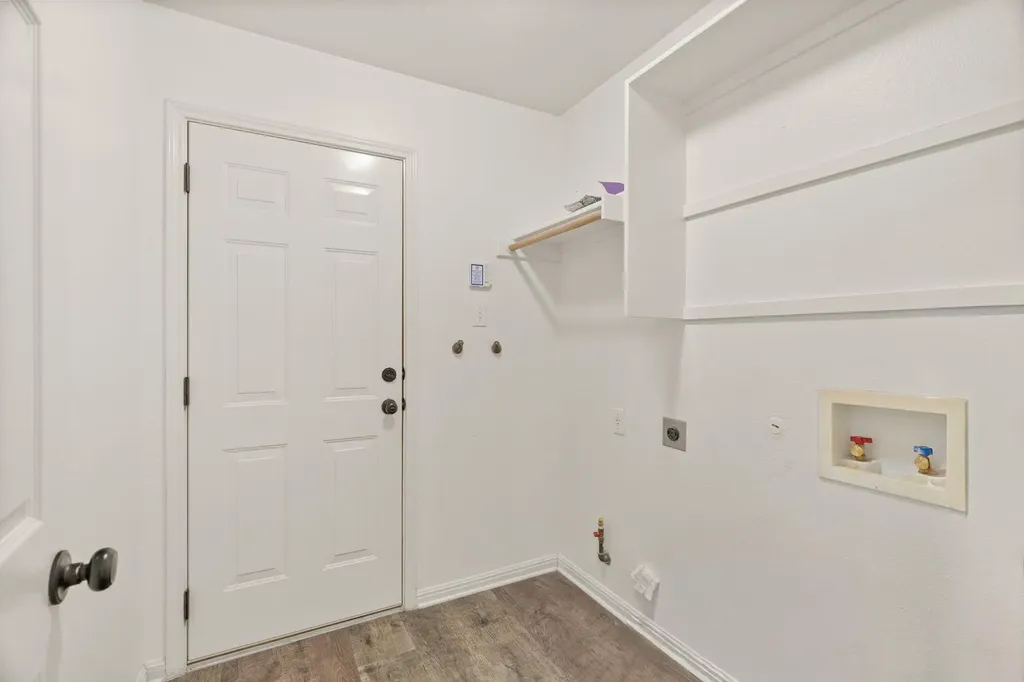 6409 Salcon Cliff Drive Austin TX 78749