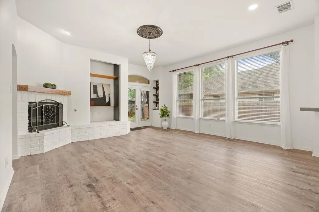 6409 Salcon Cliff Drive Austin TX 78749