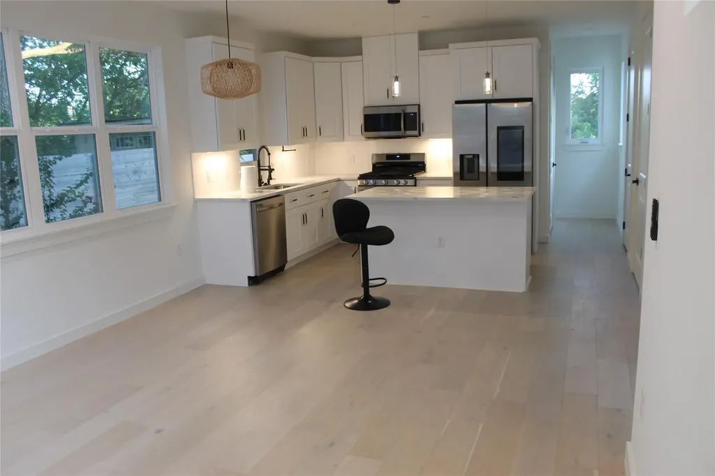 5305 Ledesma Road Austin TX 78721