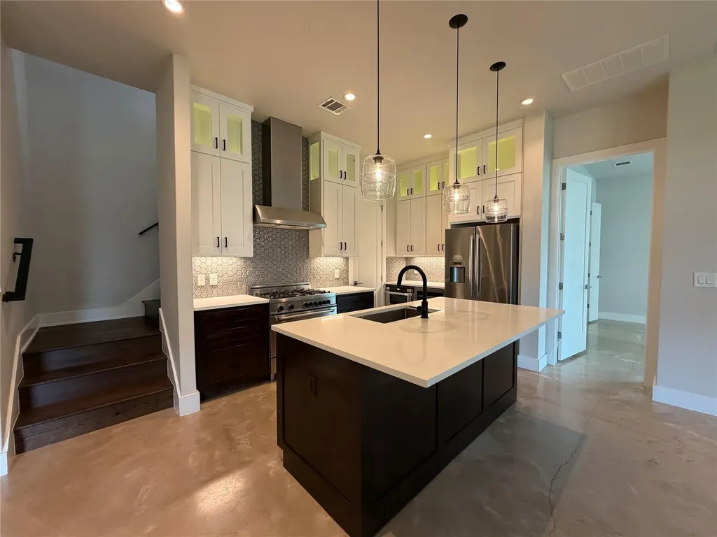 2105 Greenwood Avenue Austin TX 78723