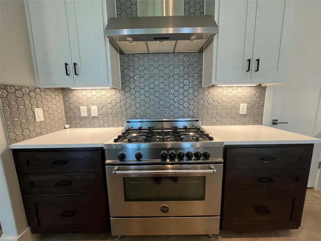 2105 Greenwood Avenue Austin TX 78723