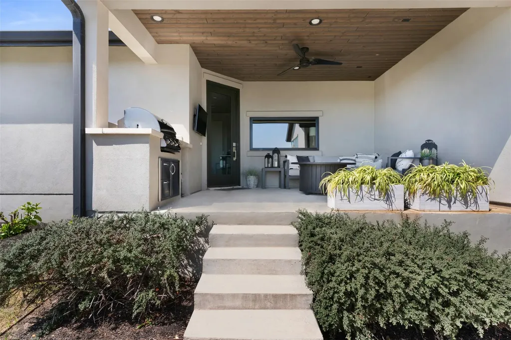 608 Buffalo Trail Liberty Hill TX 78642