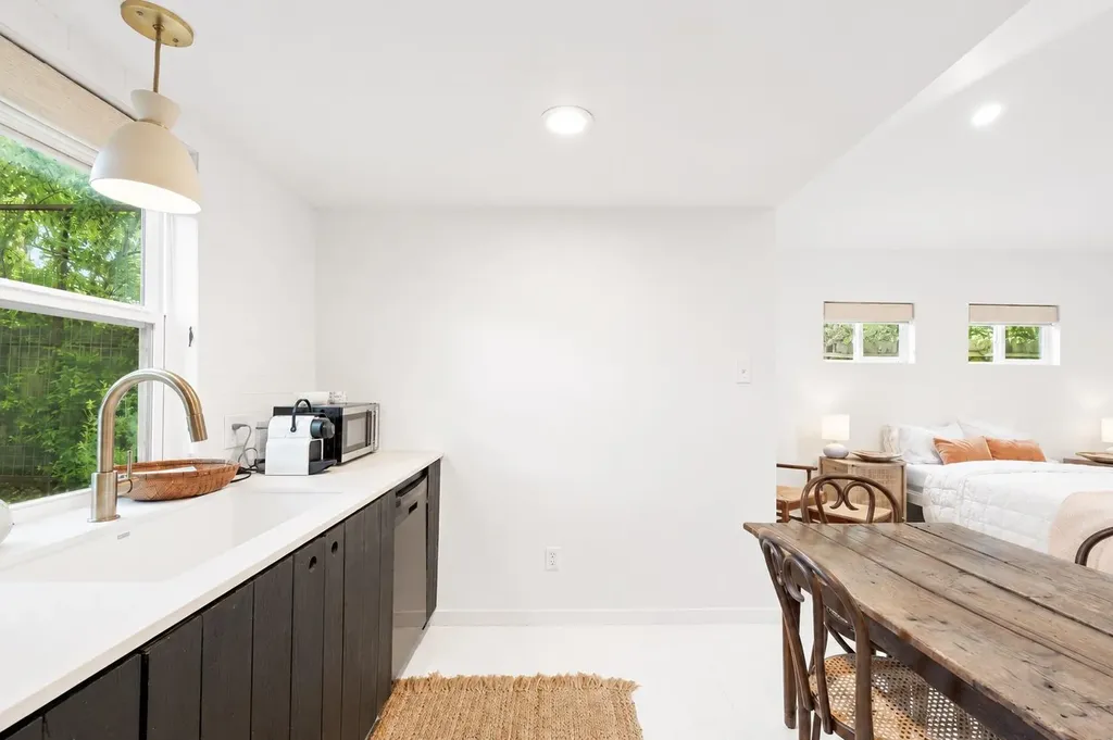 1016 E 43rd Street Austin TX 78751