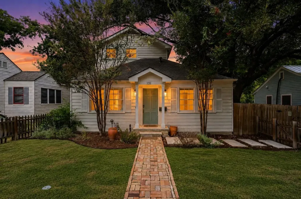 1016 E 43rd Street Austin TX 78751